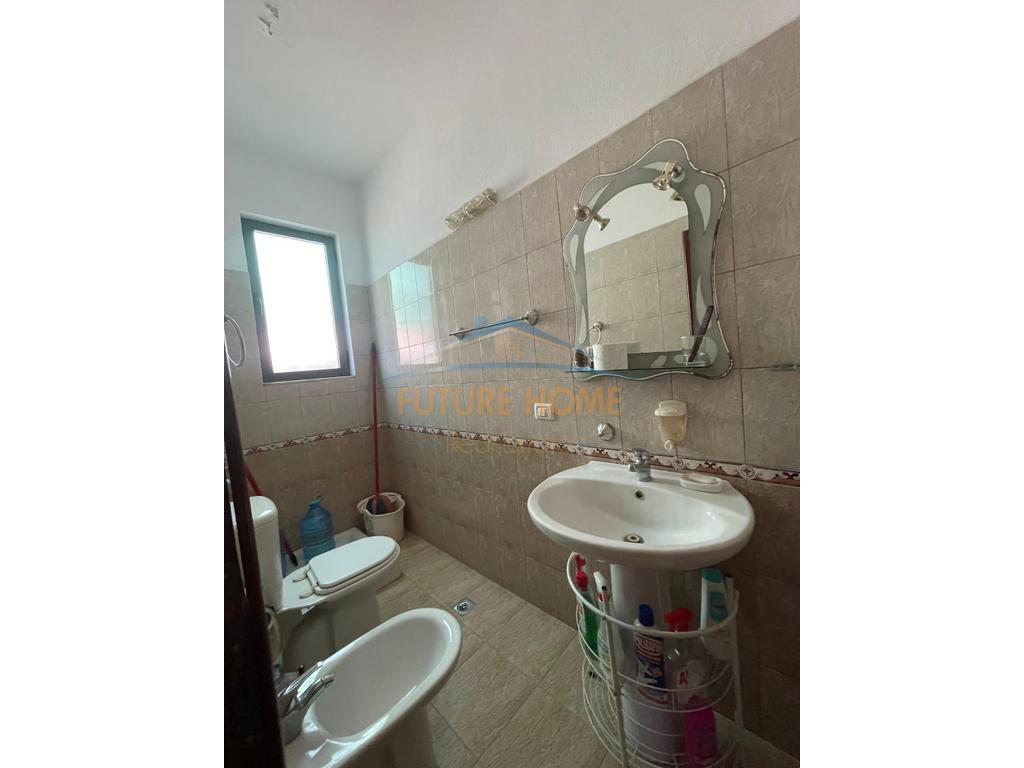 Rent, Villa, Petrele