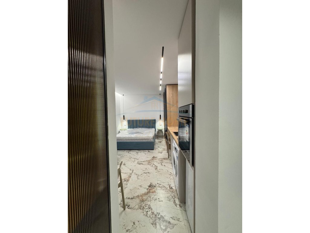 Shesim apartment 1+1 dhe Garsoniere te Rruga Durresit!