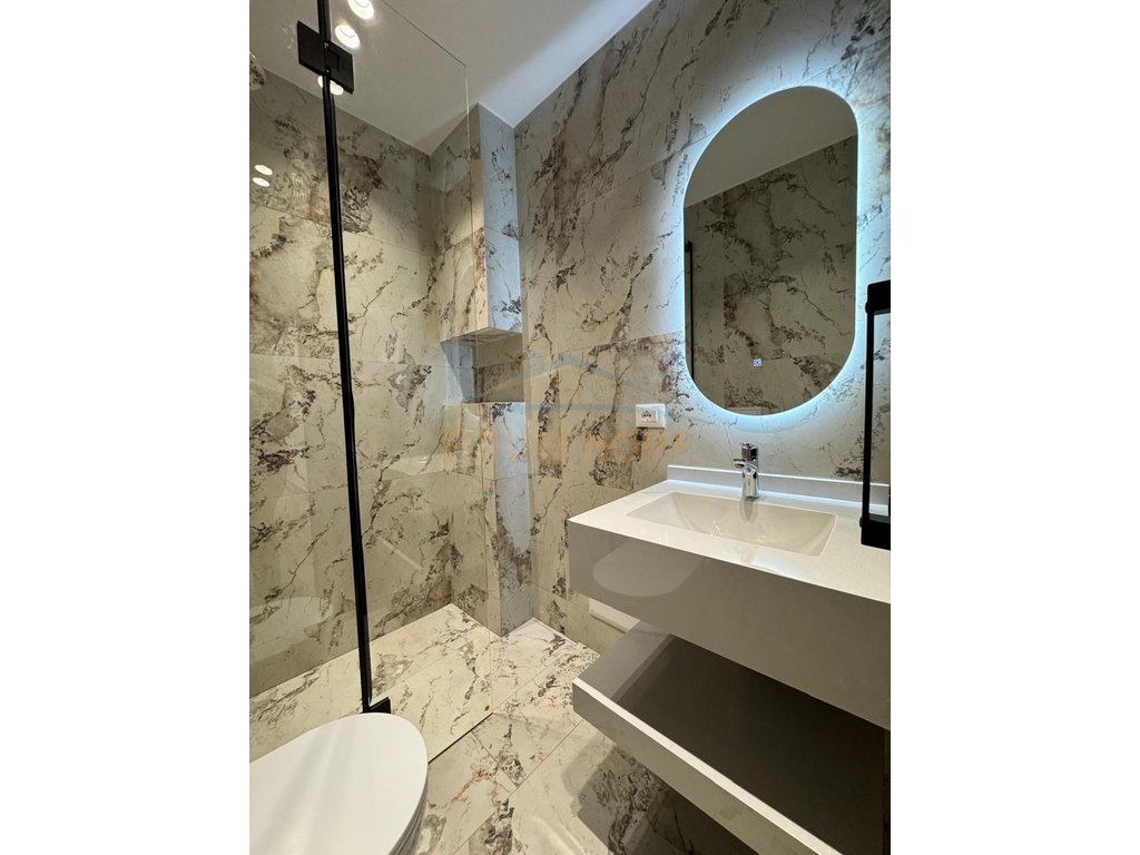 Shesim apartment 1+1 dhe Garsoniere te Rruga Durresit!