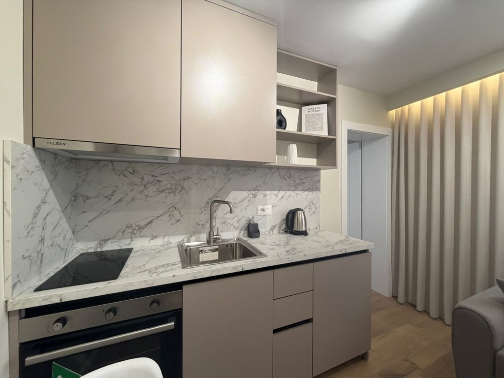 Shiten, 2 Apartamente 1+1, 21 Dhjetori, Tirane.