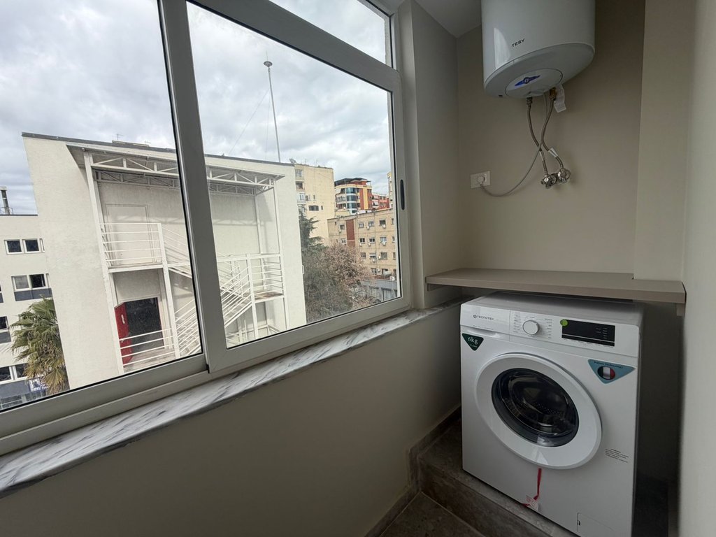 Shiten, 2 Apartamente 1+1, 21 Dhjetori, Tirane.