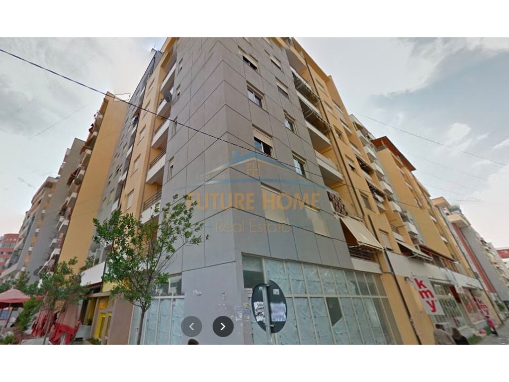 2 Garages for sale in the New Ring Road