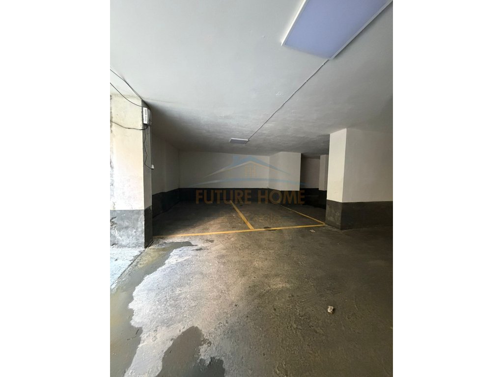 Shiten, 8 Parking Spaces, Kazazi, Durrës