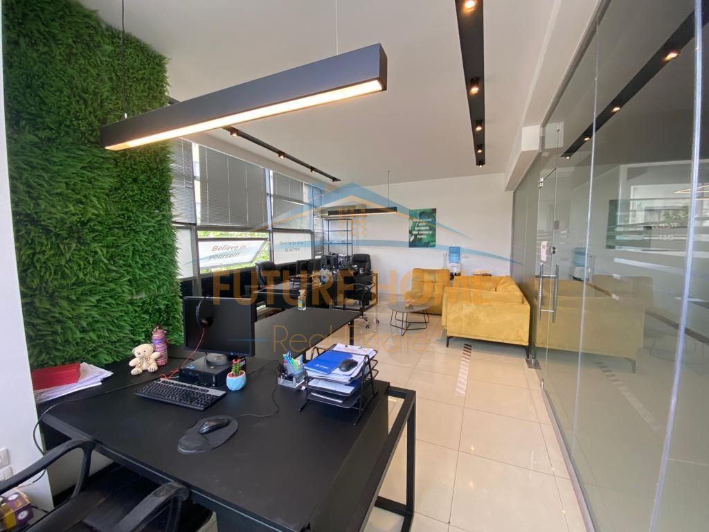 For Sale, Business Environment, Paris Commune, Tirana!