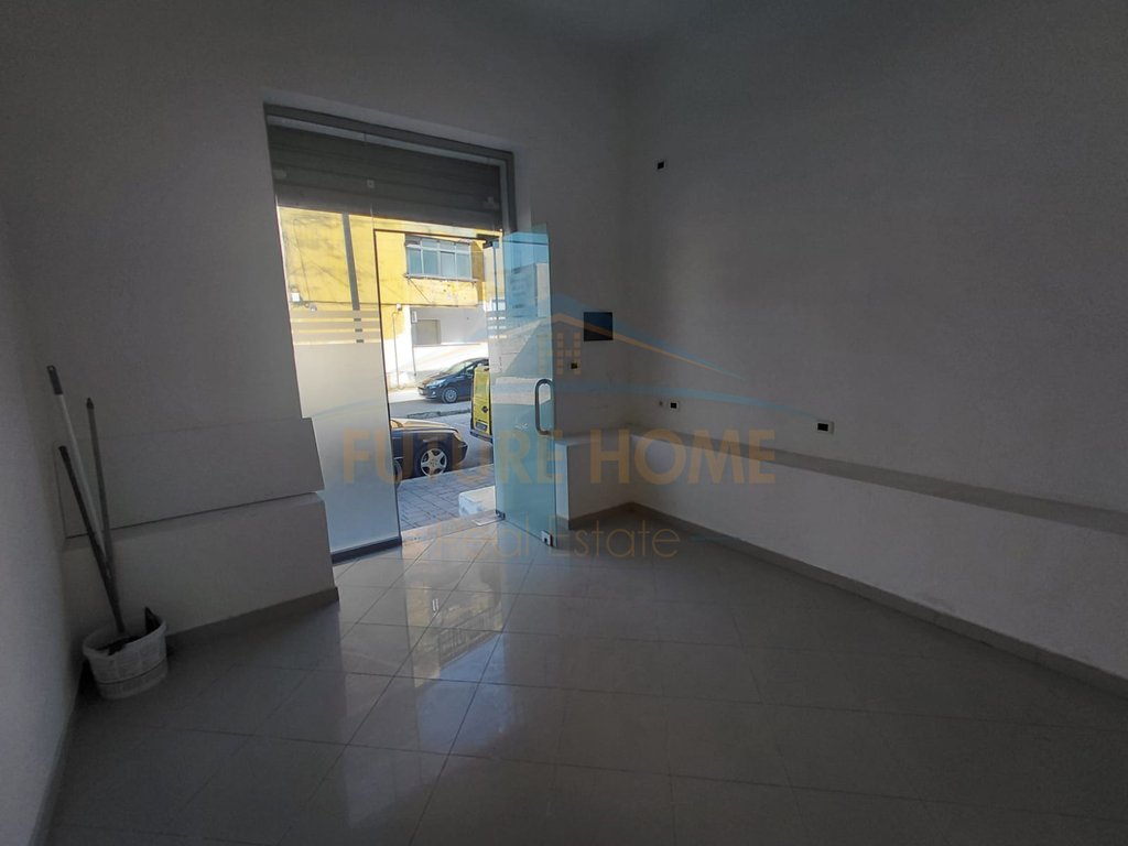 For sale, Business premises, Kavaje