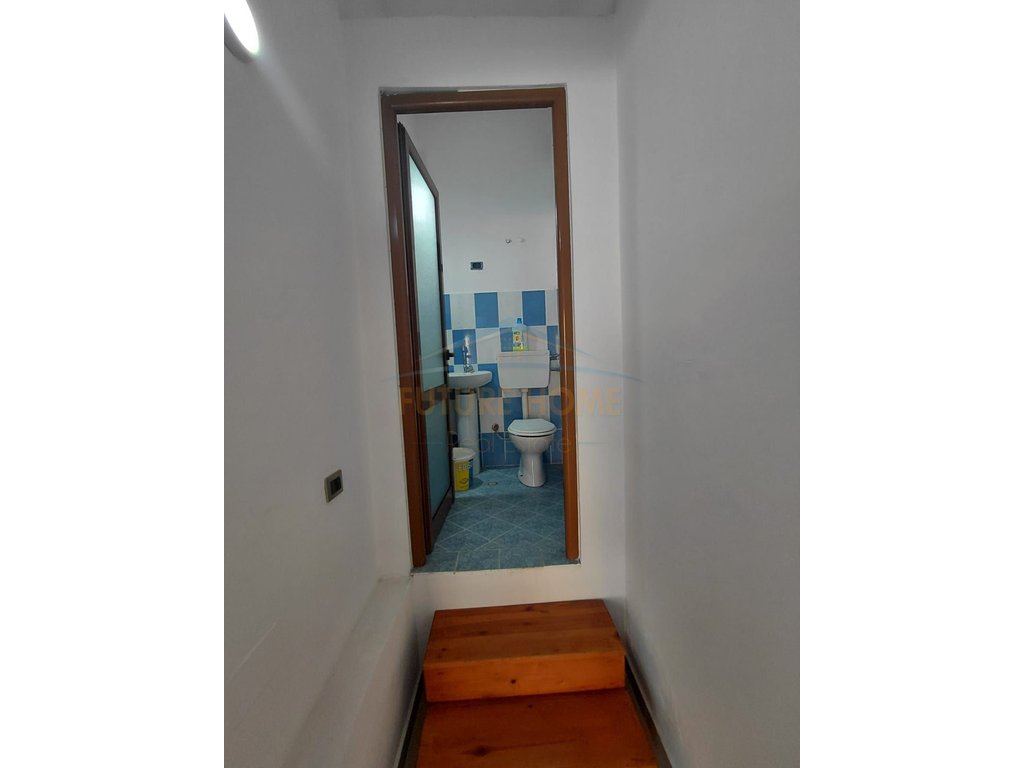 For sale, Business premises, Kavaje