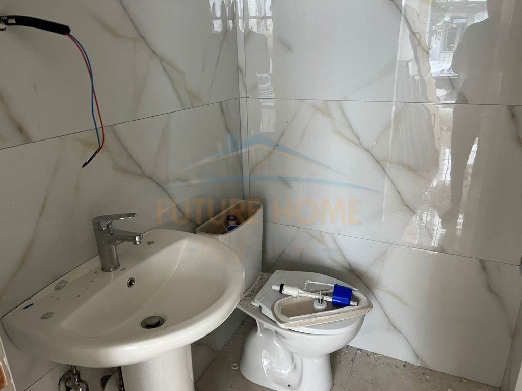 For sale, Business Premises, District 9, Korçë