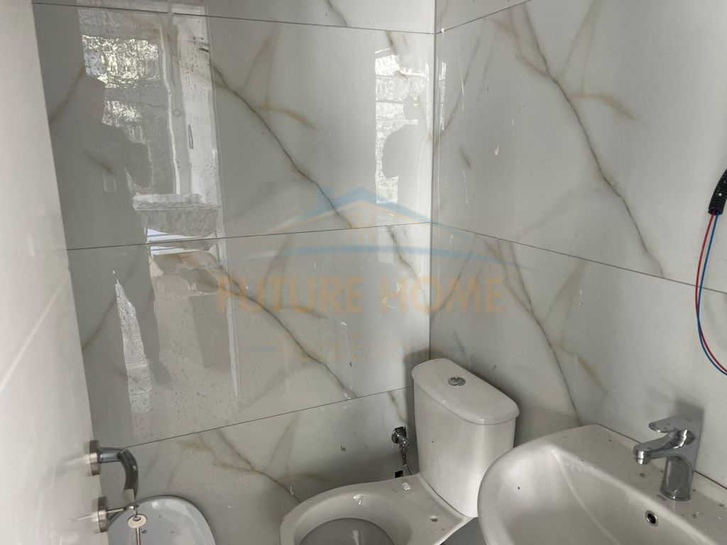 For sale, Business Premises, District 9, Korçë