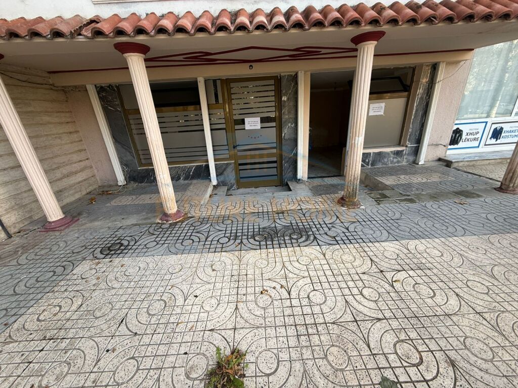 For sale, Business Area, Neighborhood 9, Korça