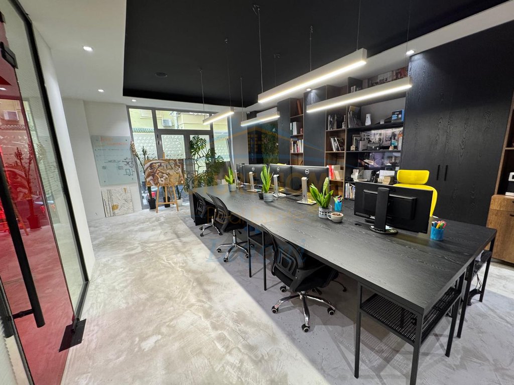 For sale, Business Premises, Dry Lake, Tirana.