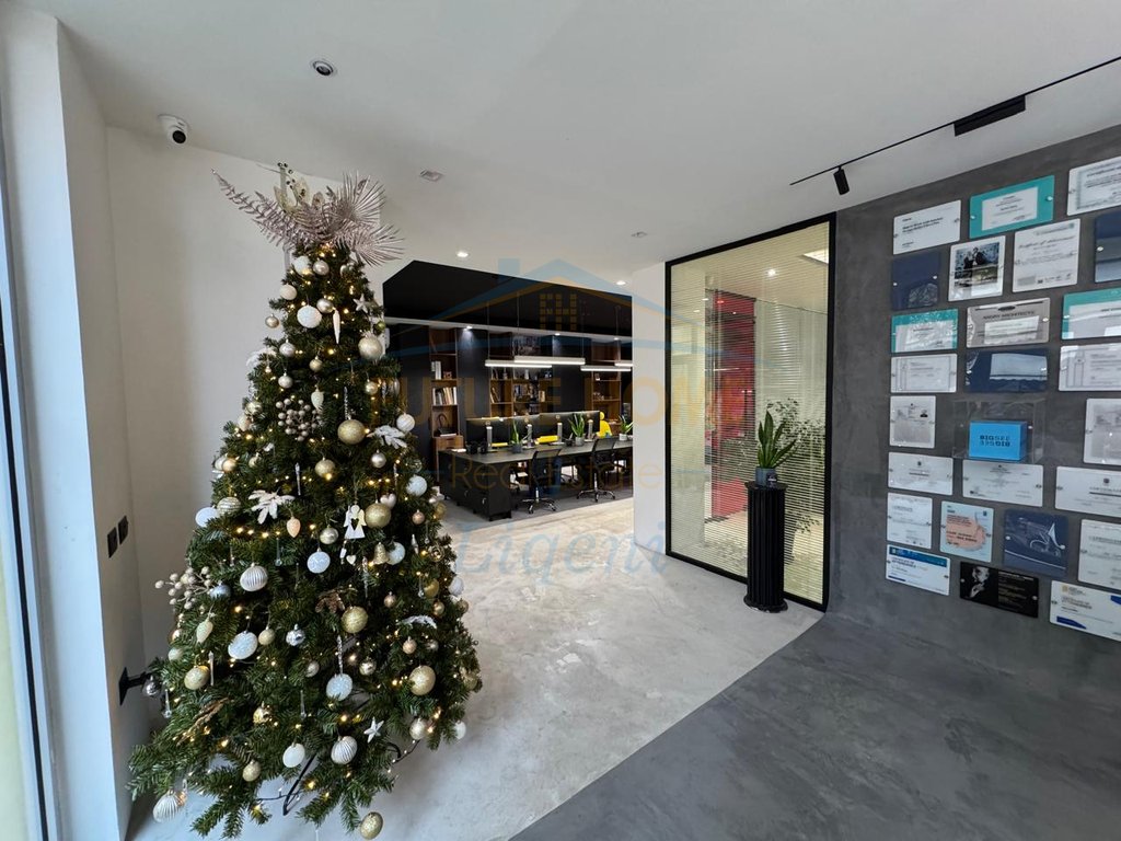 For sale, Business Premises, Dry Lake, Tirana.