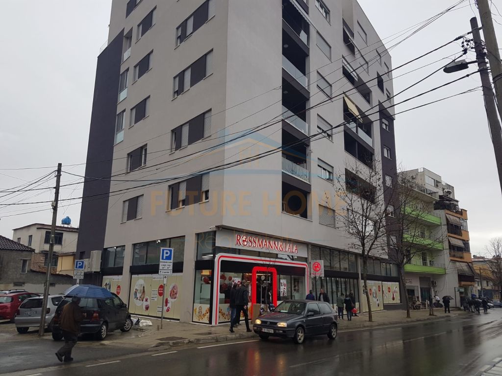 Business premises for sale, Ali Demi Street.