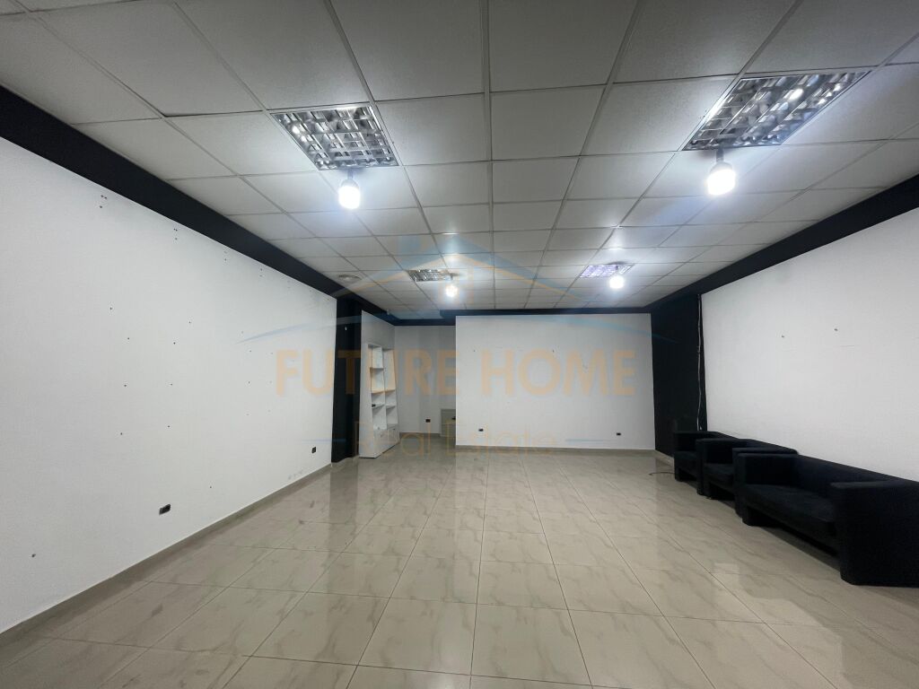For sale, Business Area, Train Station, Durrës
