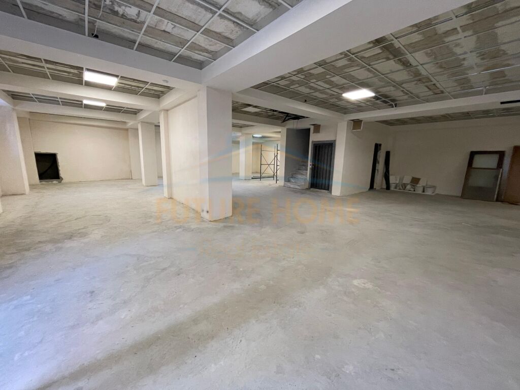 For sale, Business premises, Terminali, Korça