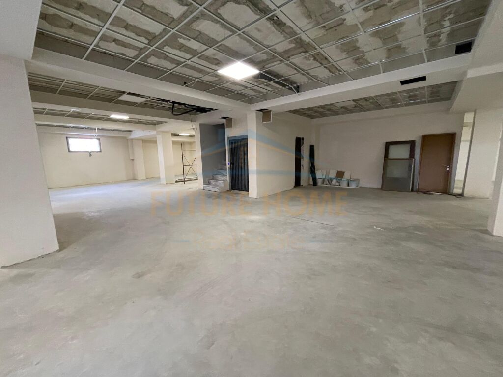 For sale, Business premises, Terminali, Korça
