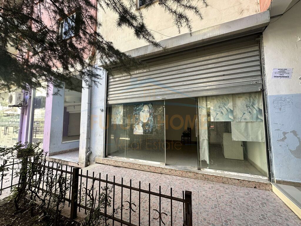 For sale, Business Environment, Yzberisht.