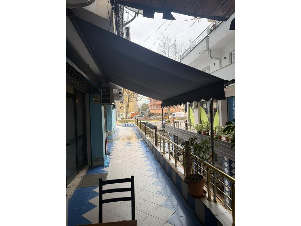 For sale, Business Premises, Laprakë, Tirana.