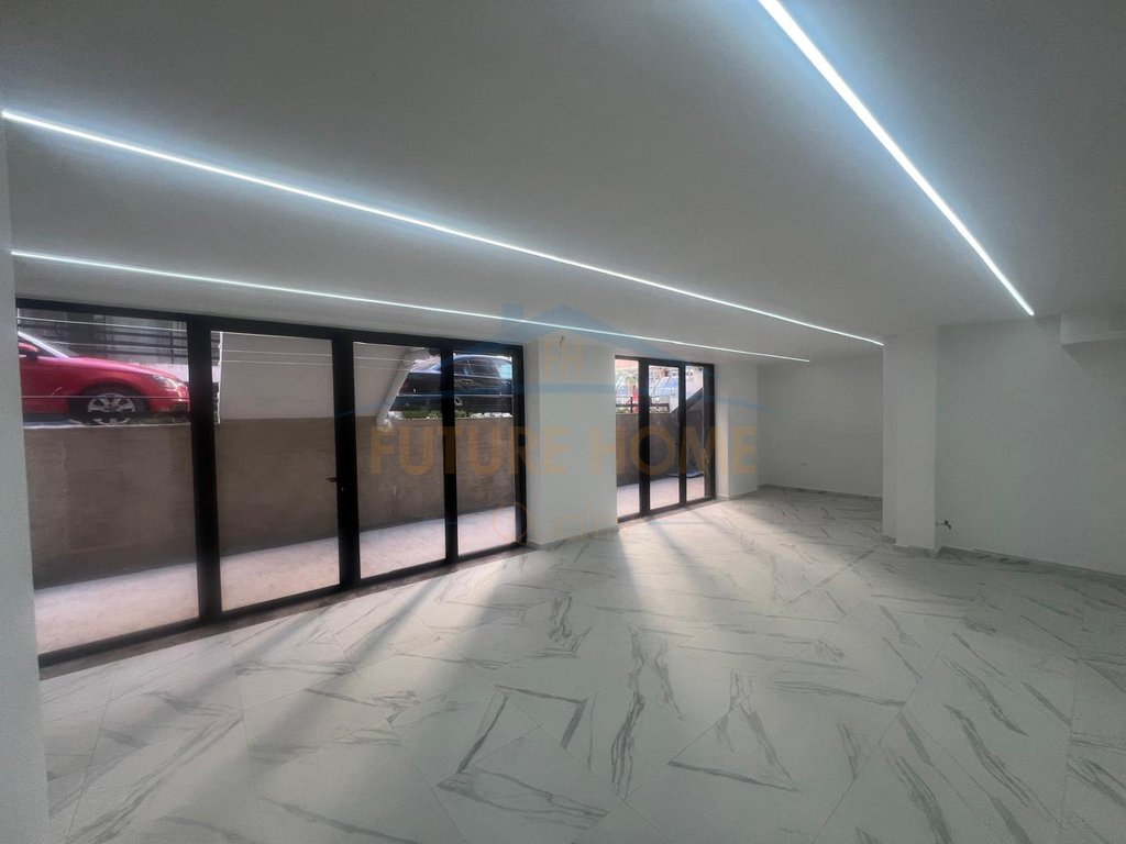 For sale, Business Premises, Railway Beach, Durres