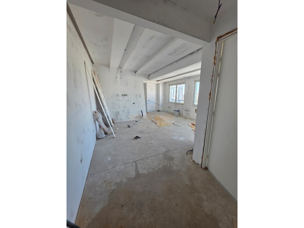For sale, Apartment 1+1+2, Former Exhibition, Tirana