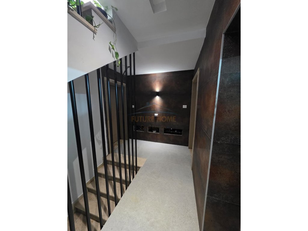 For sale, Apartment 1+1+2, Former Exhibition, Tirana