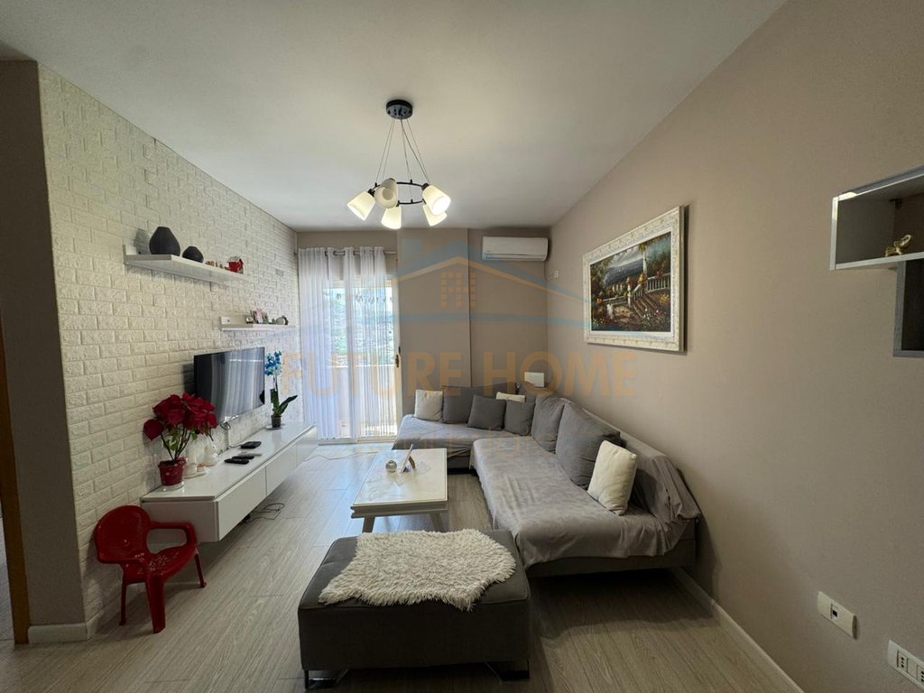 Shitet, Apartament 1+1, Fabrika e Miellit, Tirane