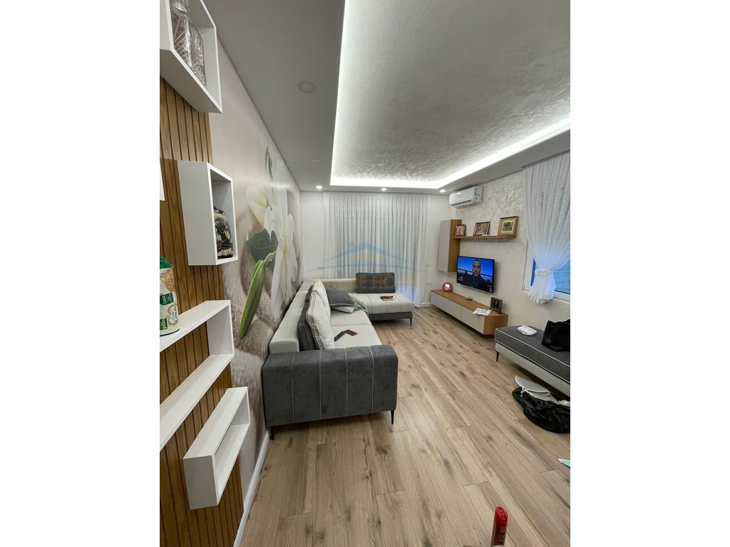 Shitet , Apartament 1+1 , Golem , Kavaje