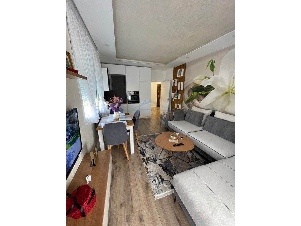 Shitet , Apartament 1+1 , Golem , Kavaje