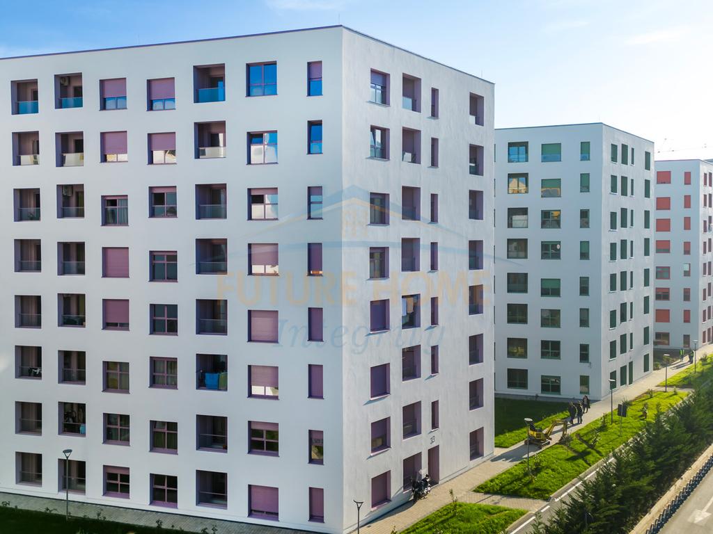 For sale, 1+1 Apartment, Kadiu Complex, Tirana.