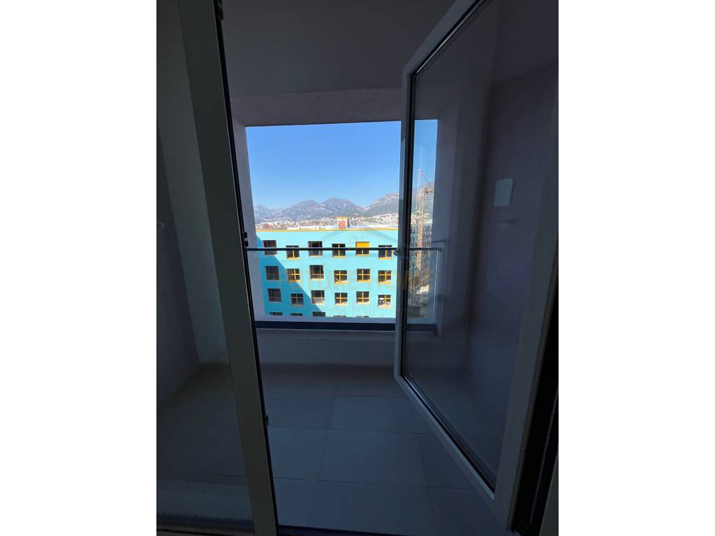 For sale, Apartment 1+1, Kadiu Complex, Tirana