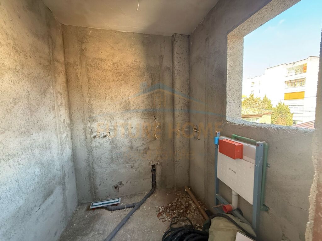 For sale, Apartment 1+1, Lagjia 18, Korça
