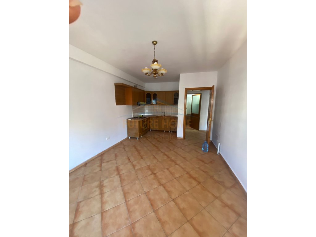 For sale, Apartment 1+1, Neighborhood 5, Durrës