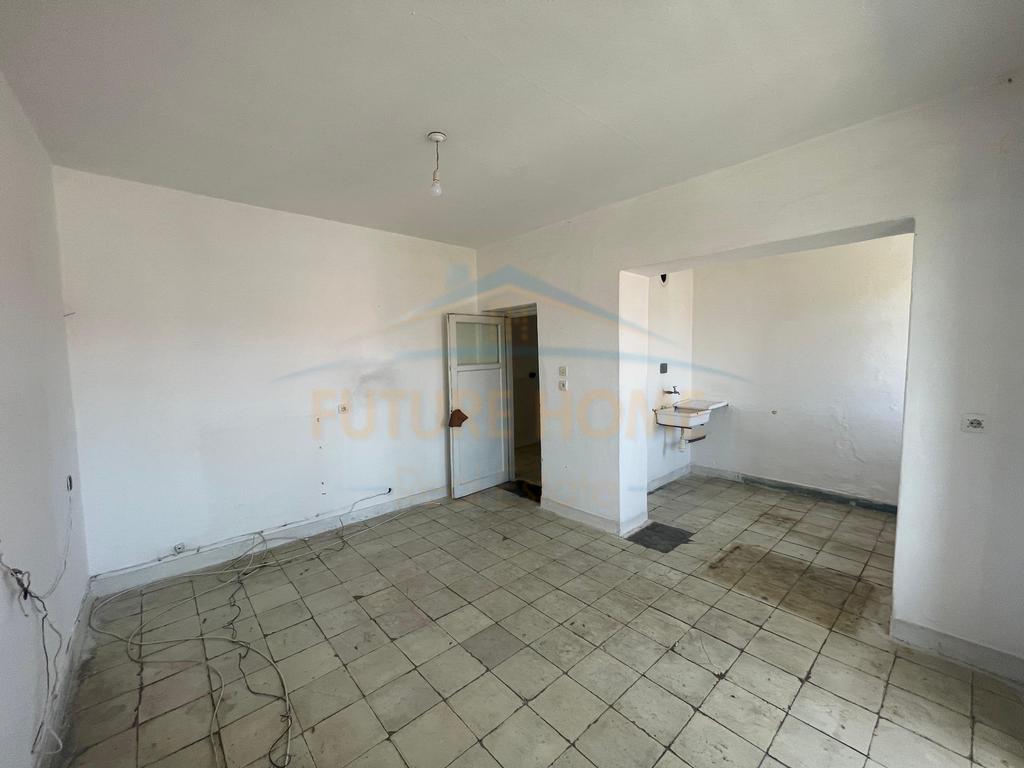 Shitet, Apartament 1+1, Maliq, korce