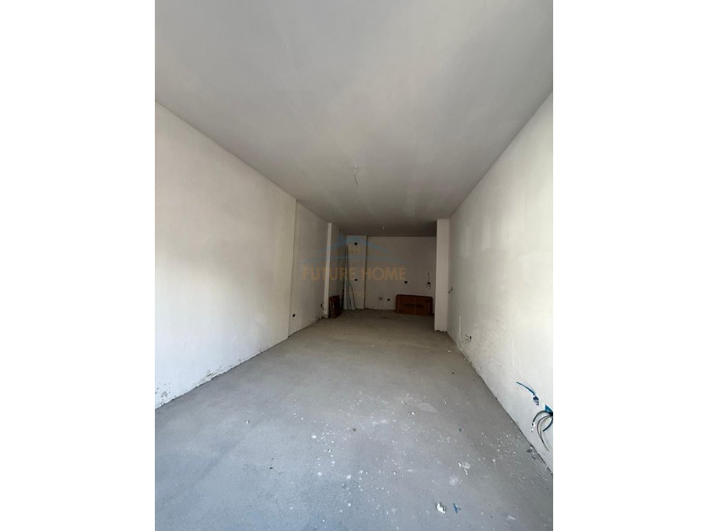 Shitet , Apartament 1+1 , Paskuqan