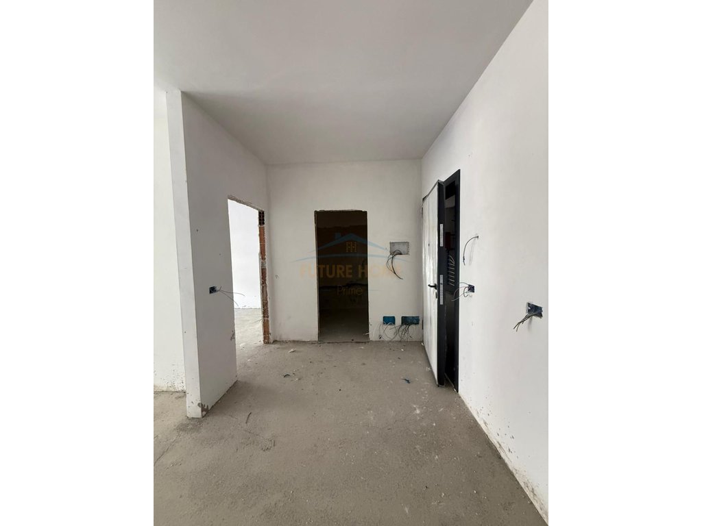 Shitet , Apartament 1+1 , Paskuqan