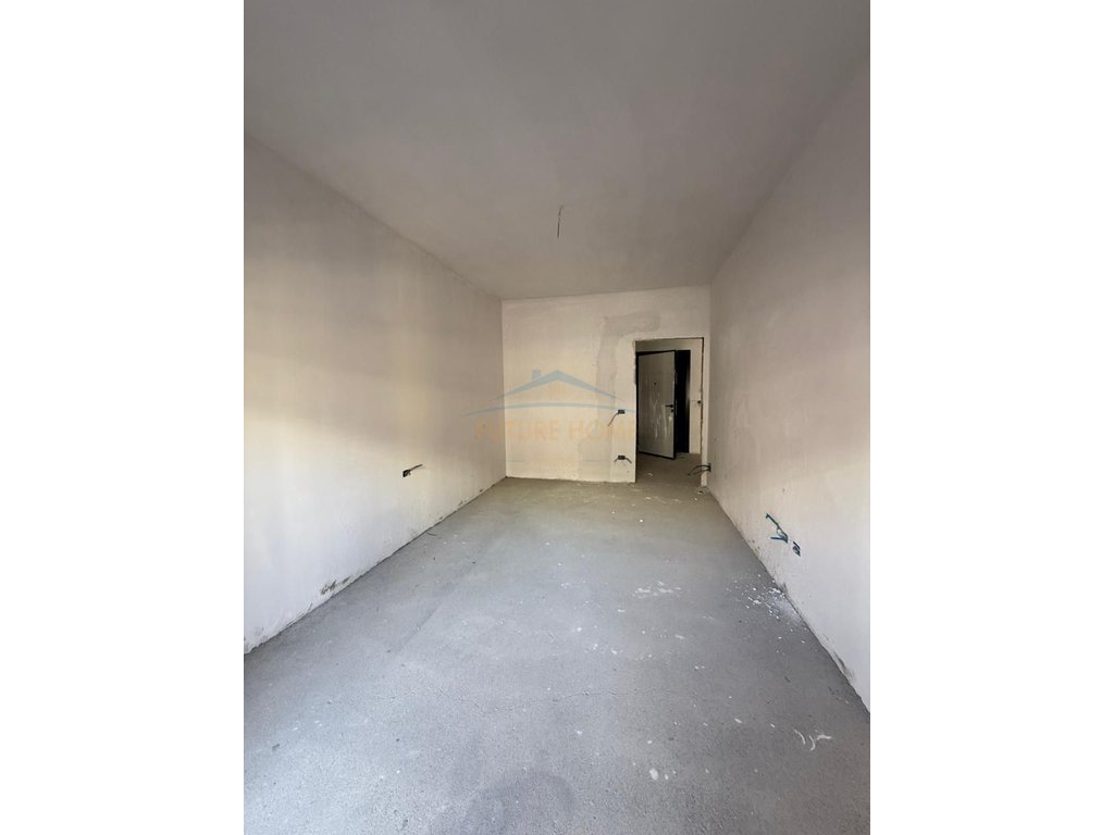 Shitet , Apartament 1+1 , Paskuqan