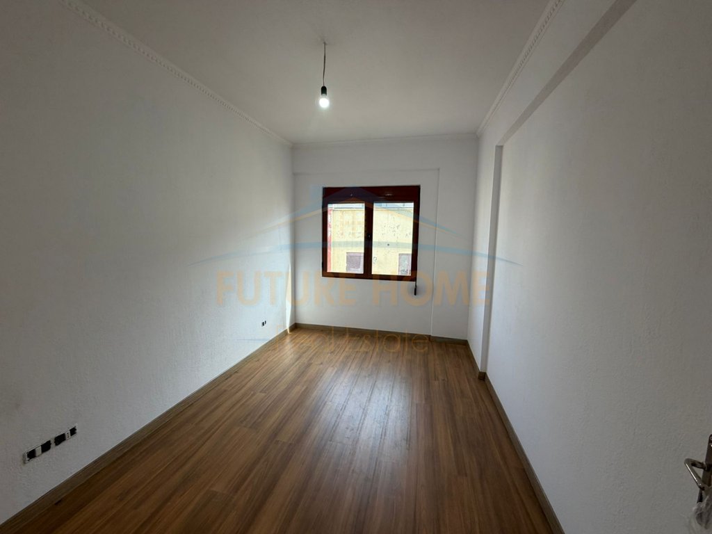 For Sale, Apartment 1+1, Railway Beach, Durrës