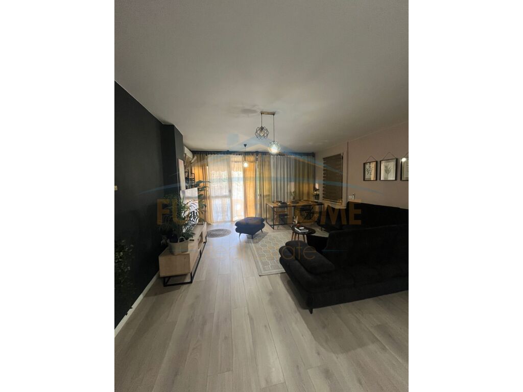 For sale, Apartment 1+1, Near Hotel "Palace", Durres