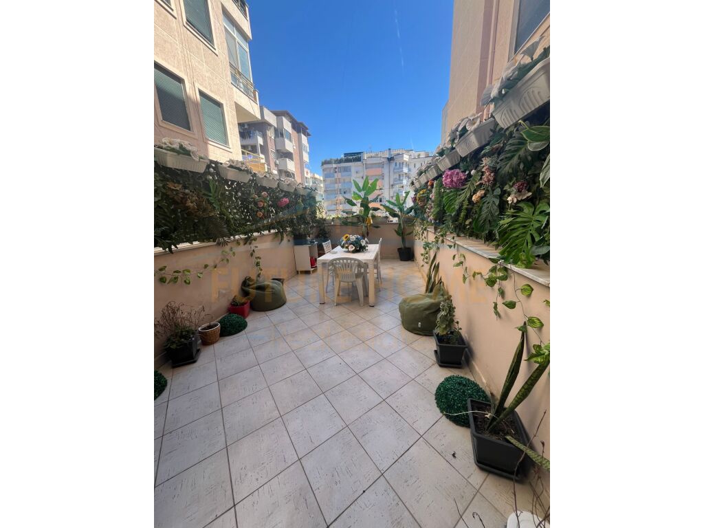 For sale, Apartment 1+1, Near Hotel "Palace", Durres