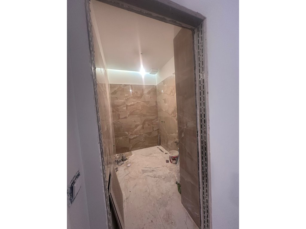 Shitet, Apartament 1+1, Pranë Maternitetit të Ri