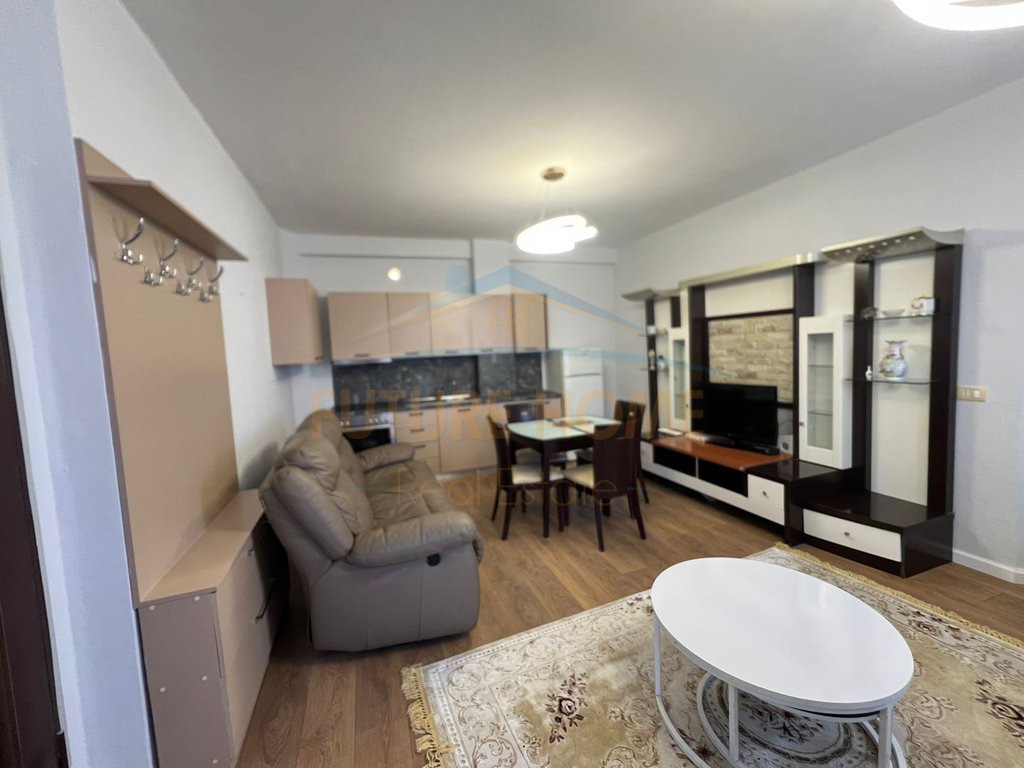 For sale, 1+1 Apartment, Dalip Topi Street, Fresku