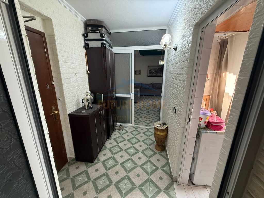 Shitet, Apartament 1+1, Rruga Siri Kodra, Tiranë