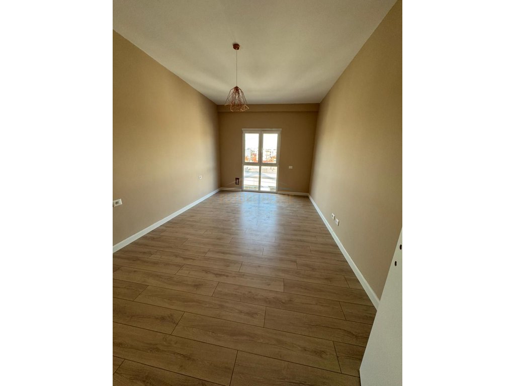 For sale, 1+1 Apartment, Sauk, Porta Tirana e Re, Tirana.