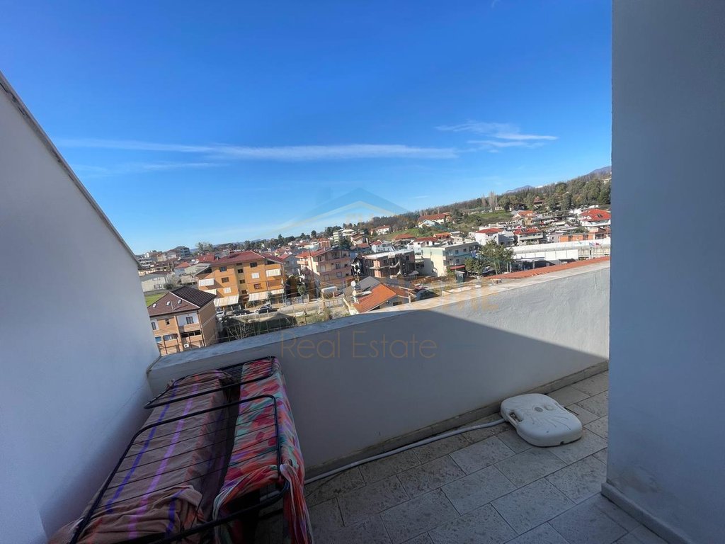 Shitet, Apartament 1+1, Sauk,Tiranë.