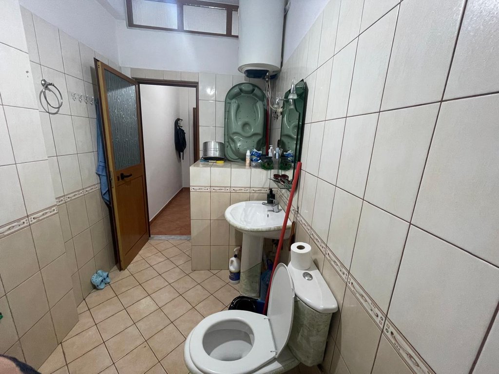 Shitet, Apartament 1+1, Selite.