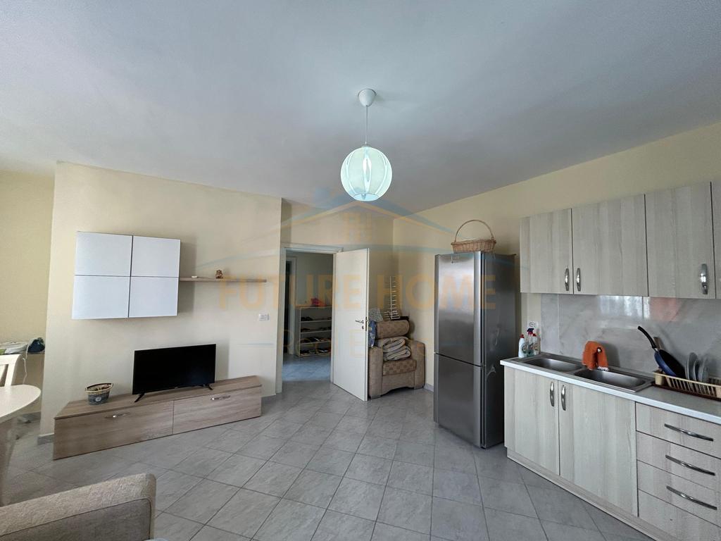 Shitet, Apartament 1+1, Shkembi i Kavajes