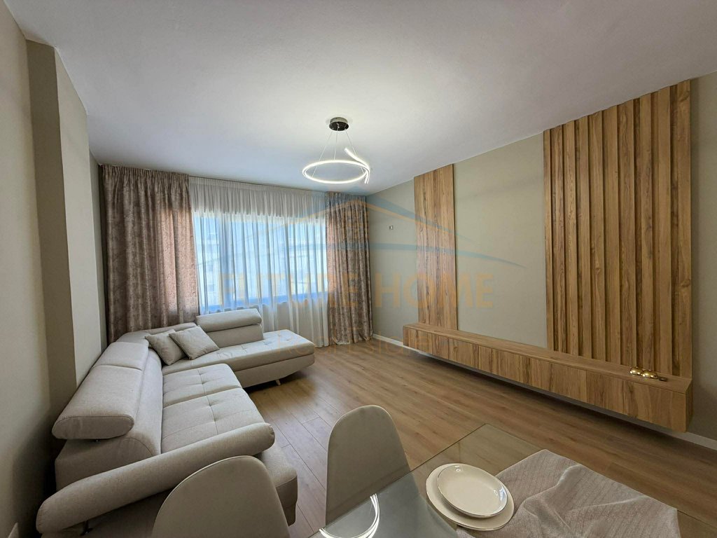 Shitet, Apartament 1+1, Unaza e Re
