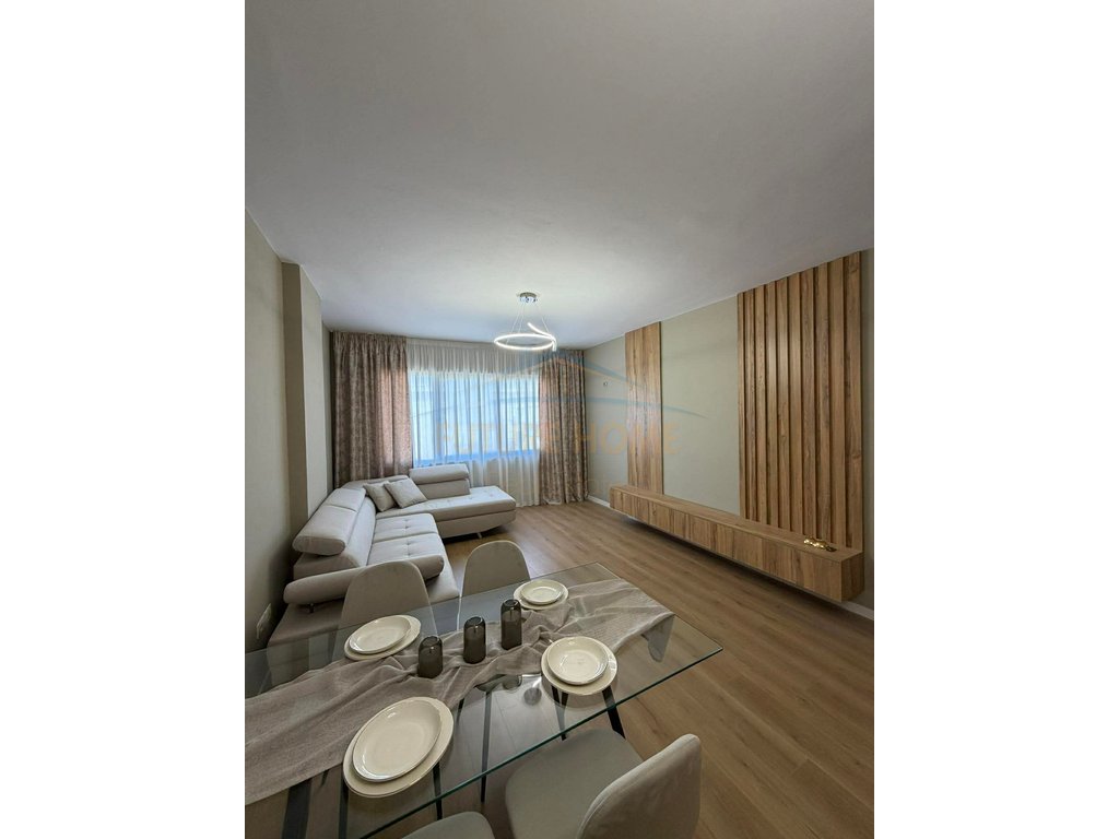 Shitet, Apartament 1+1, Unaza e Re