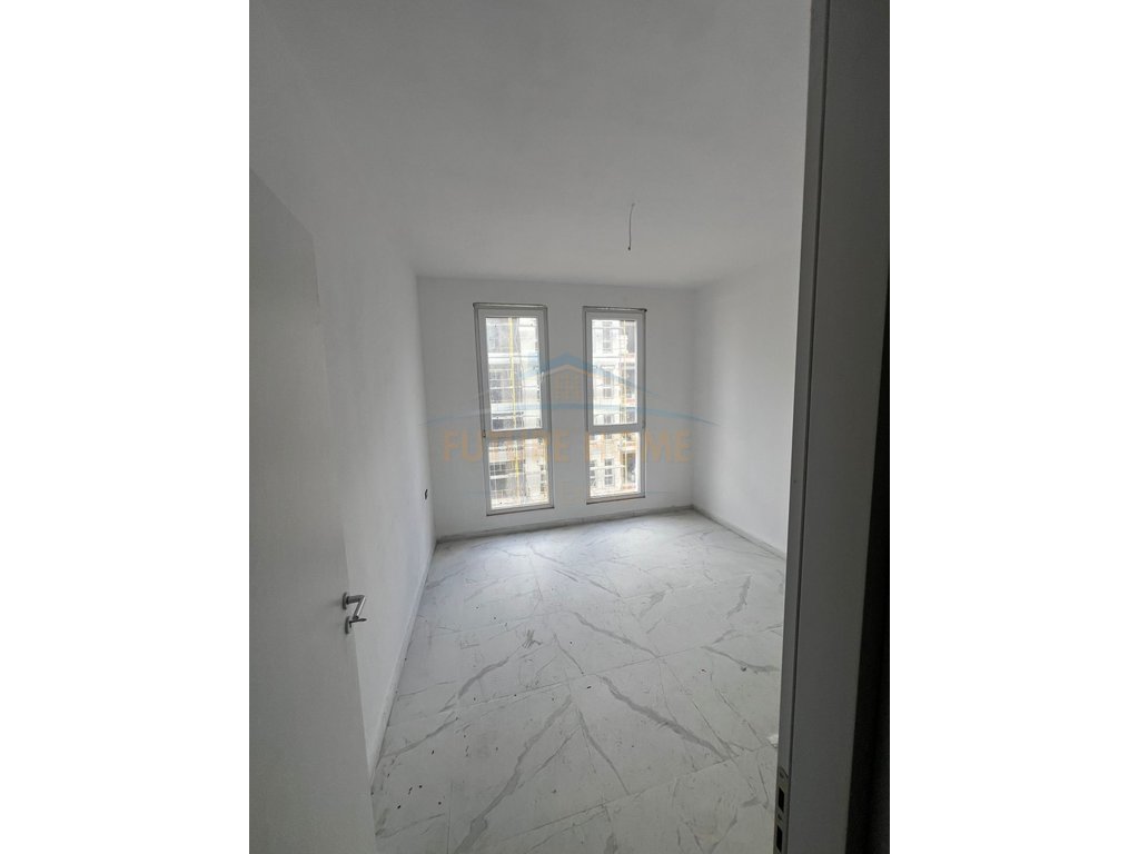Apartament 1+1, Univers City