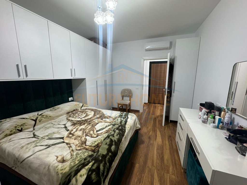 For sale, Apartment 1+1+Veranda, Rruga e Dibrës, Tirana.