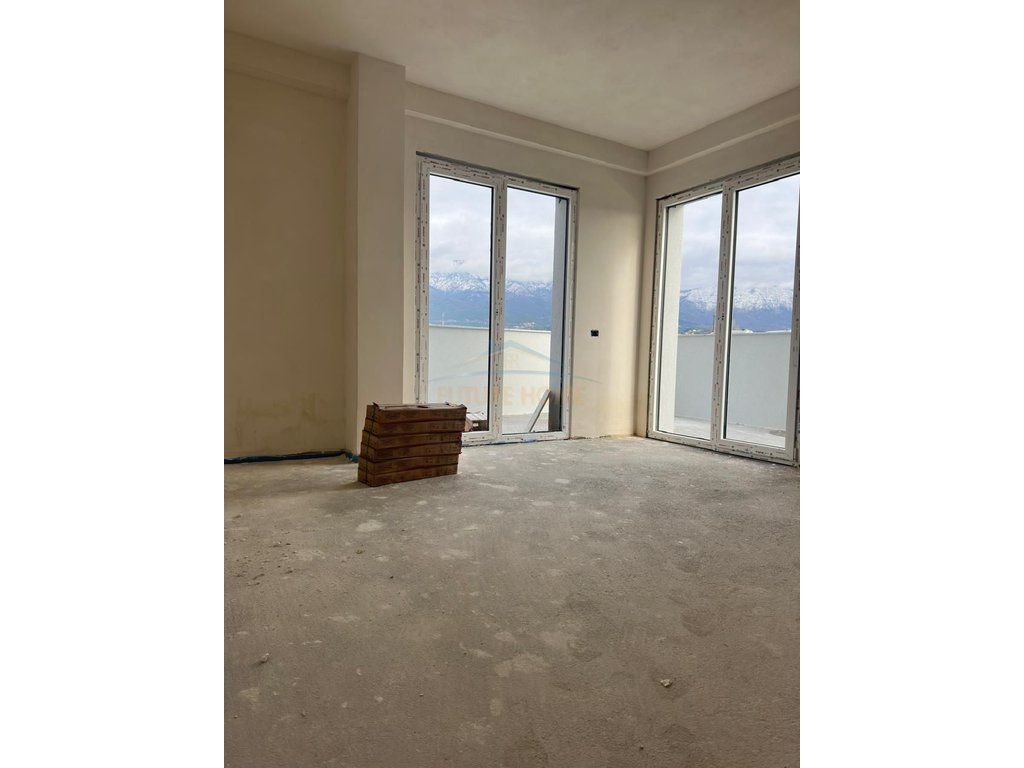 For sale, 2+1 Apartment, Ali Demi, Tirana.
